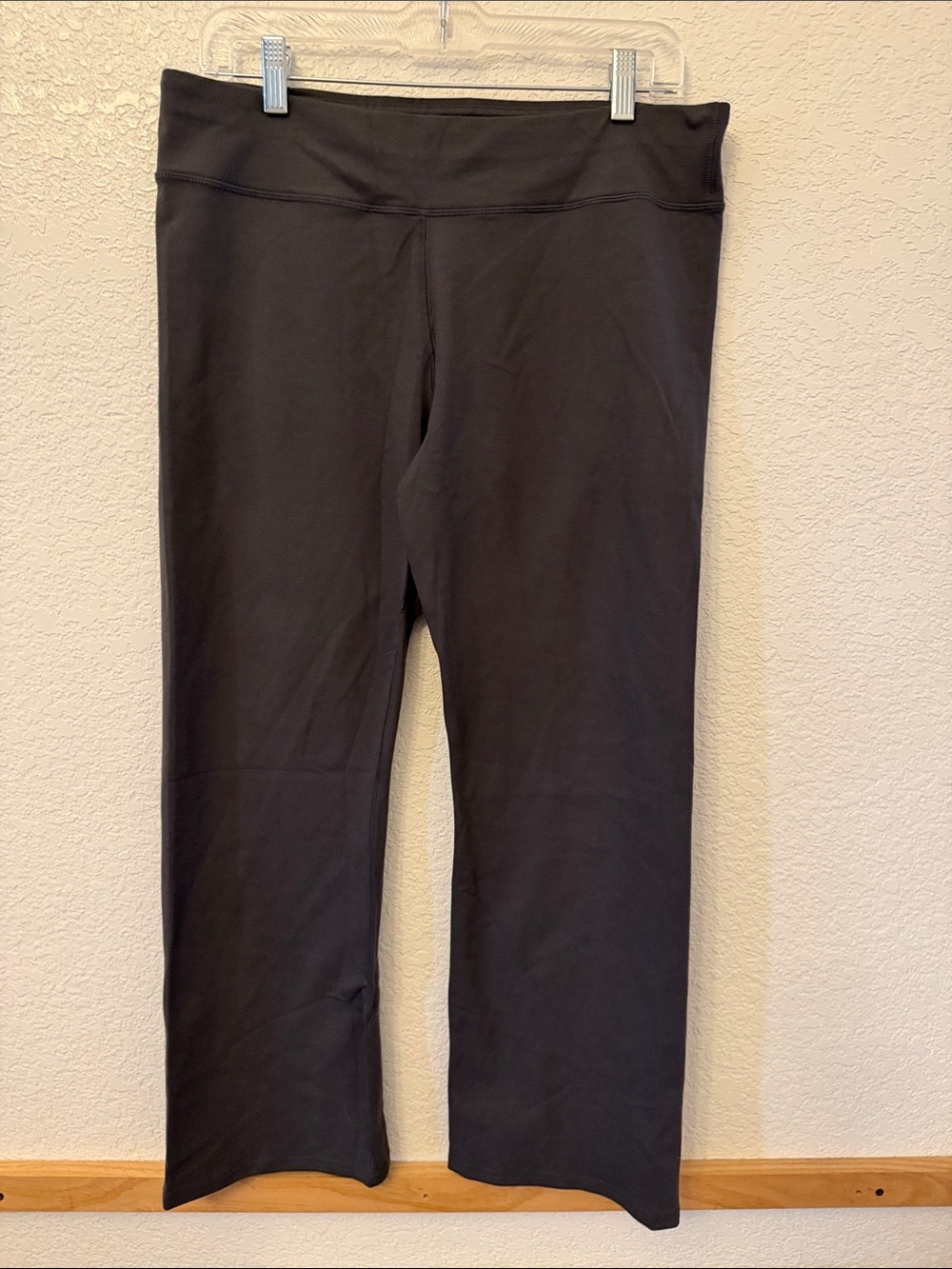 Pact dark gray workout pants with Printed Interior Label - Picture 2 of 6